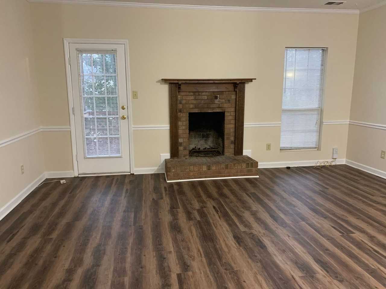 6104 Bushmills St - Photo 3 of 23