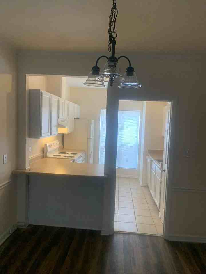 6104 Bushmills St - Photo 7 of 23