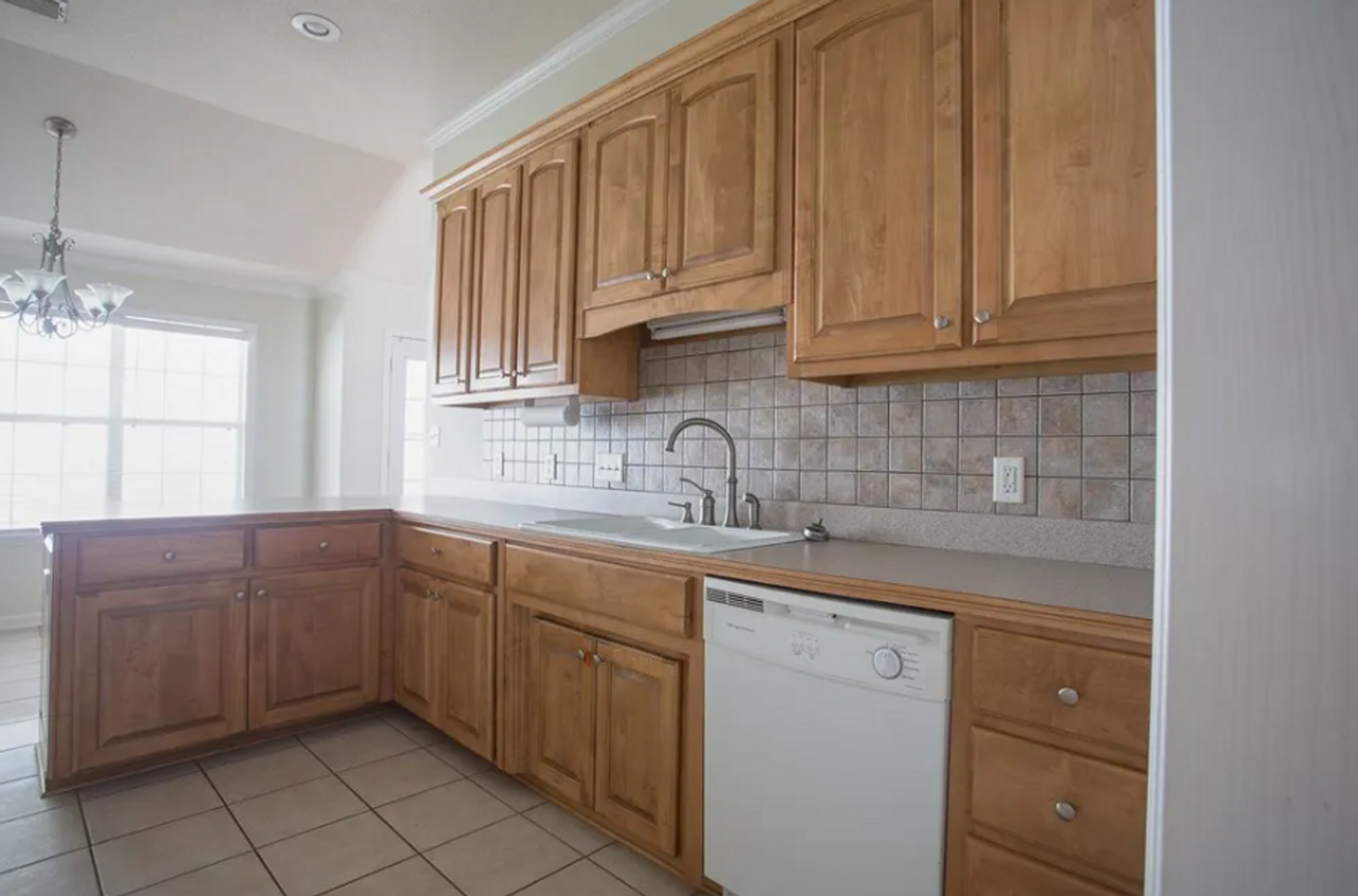 4112 Whithorn Way - Photo 5 of 19