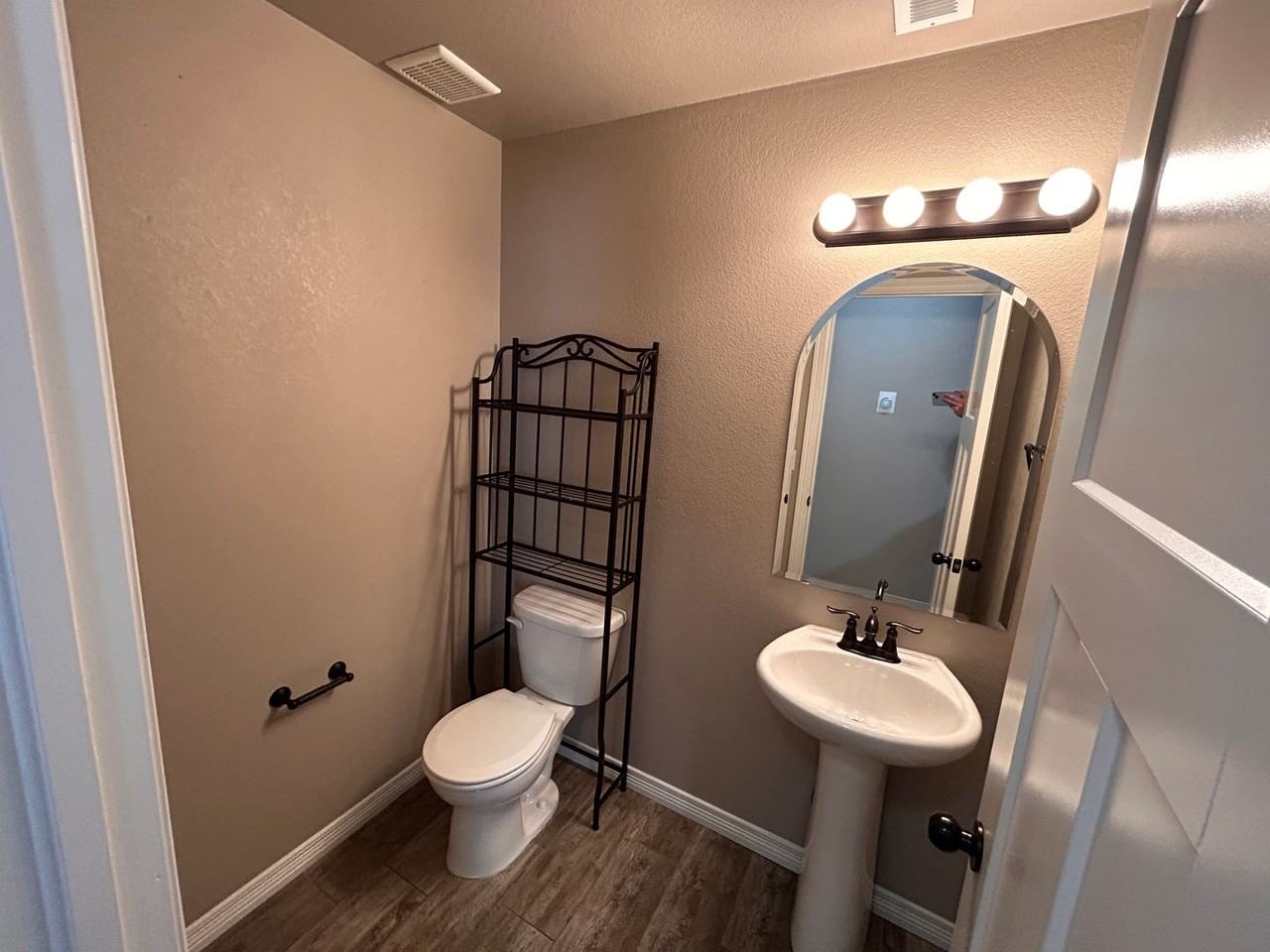 7118 Dutch Loop - Photo 5 of 25