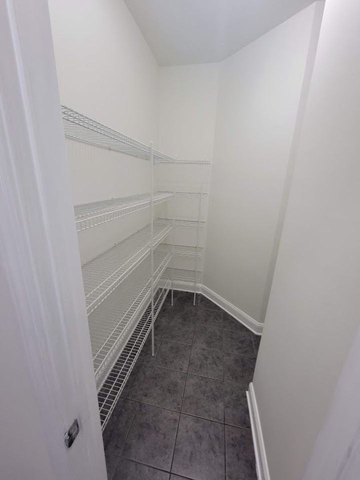 116 Silverspring Pl - Photo 4 of 16