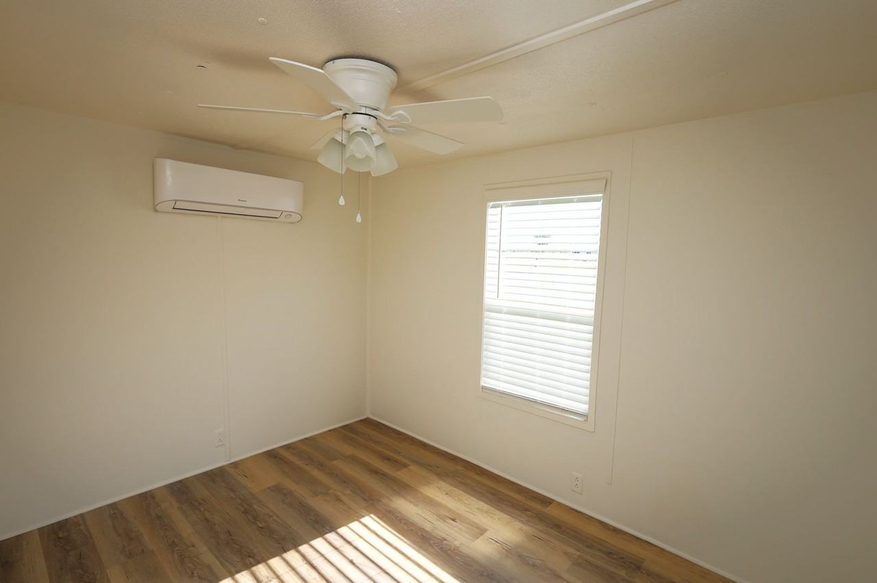 345 Miller St - Photo 7 of 11