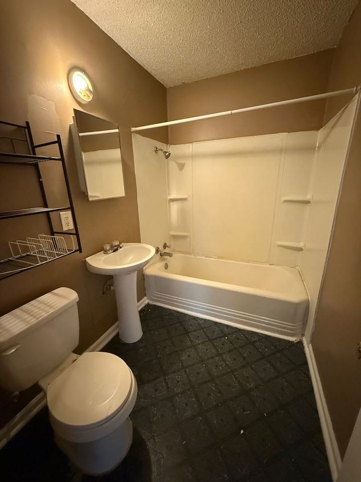 855 855 South Beverly - 1 #1 - Photo 5 of 9