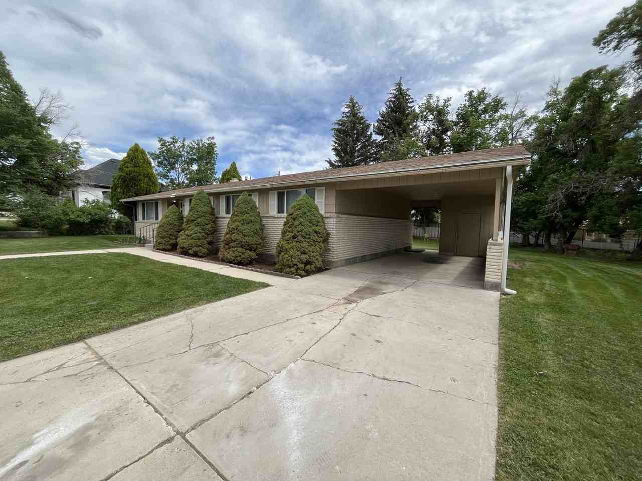 60 E 200 S - Photo 2 of 27