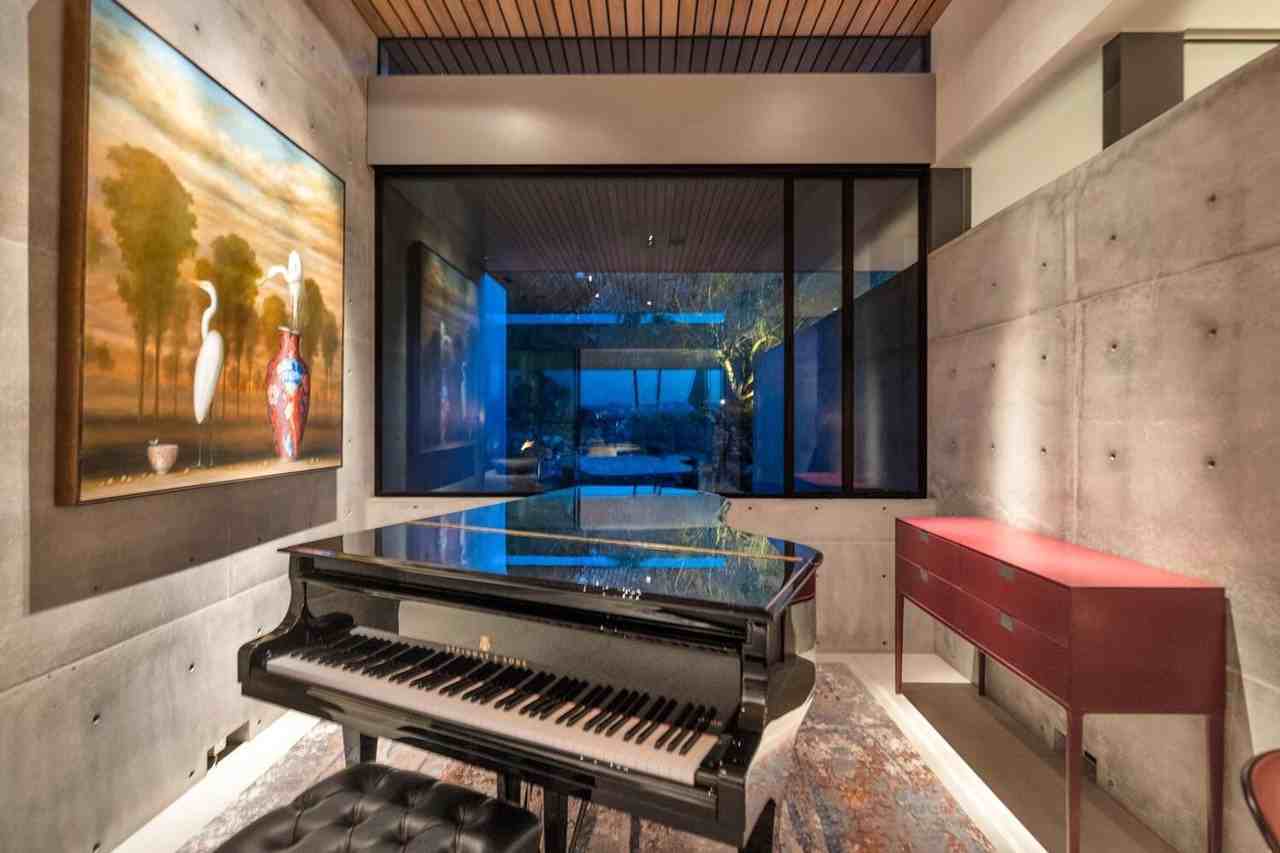 4446 E Mockingbird Ln - Photo 7 of 45