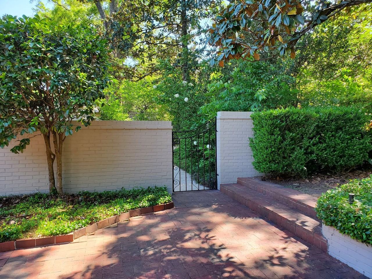 3332 Allendale Pl - Photo 6 of 39