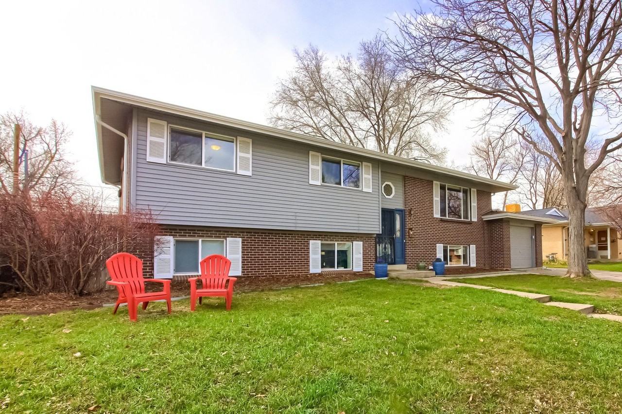 10976 W 62nd Ave - Photo 2 of 27