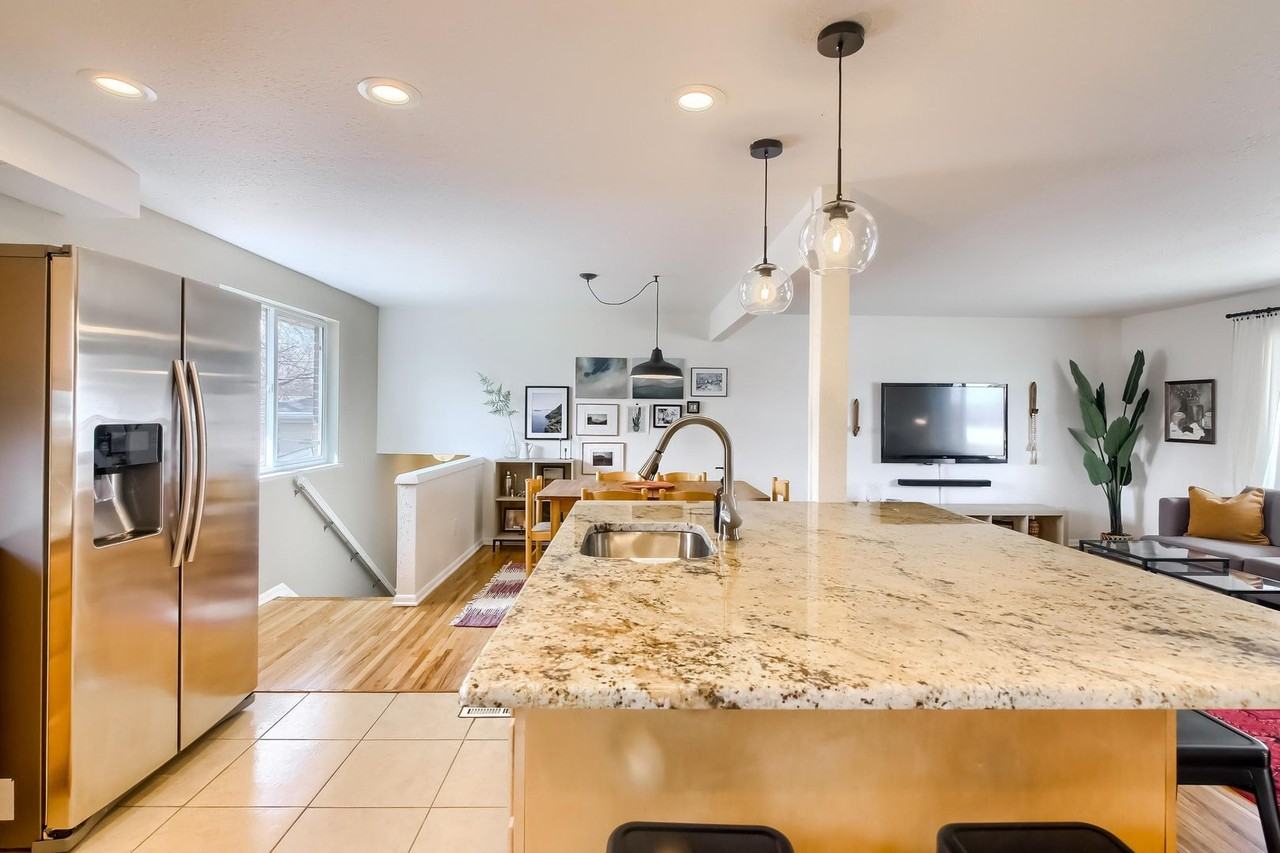 10976 W 62nd Ave - Photo 4 of 27