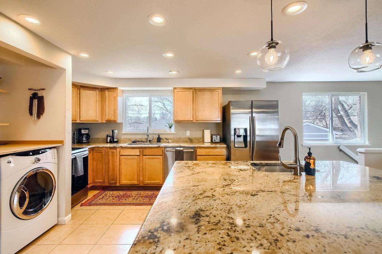10976 W 62nd Ave - Photo 7 of 27