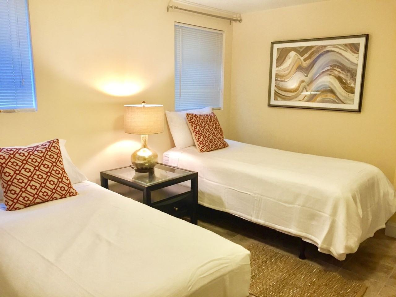 64 Litchfield St - Photo 3 of 16