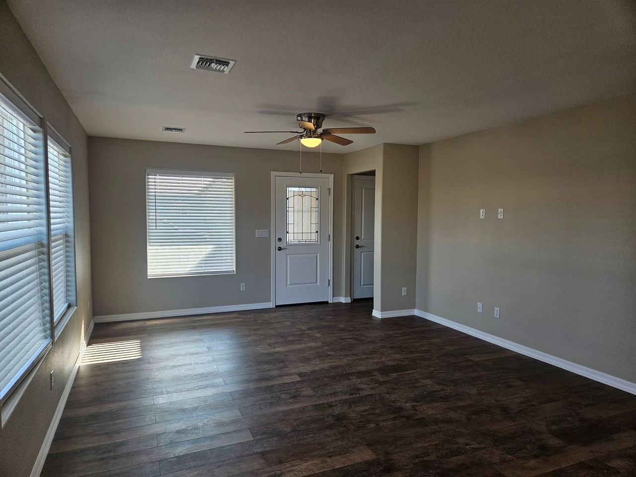 1803 Rollando Dr - Photo 3 of 25
