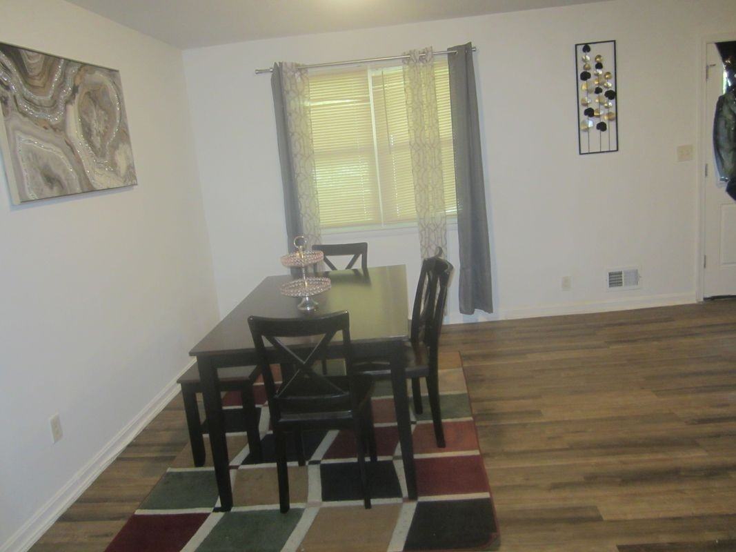 5621 Leiden Rd - Photo 3 of 6