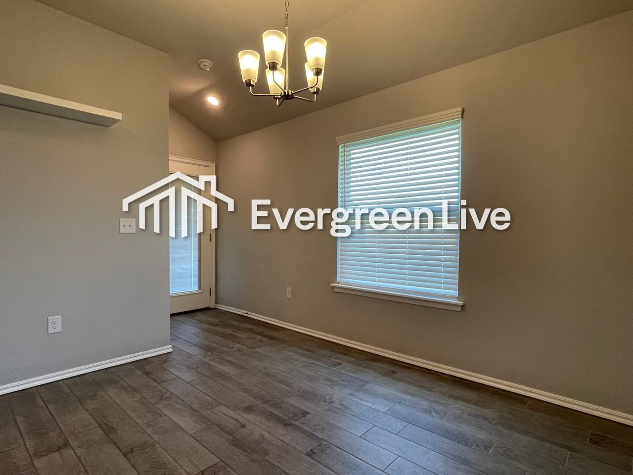 904 Hudson Rd - Photo 7 of 18