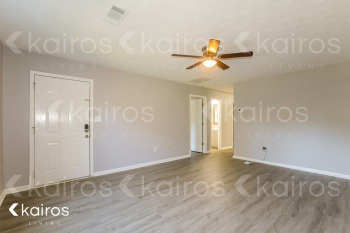 155 Big Oak Cir - Photo 2 of 16