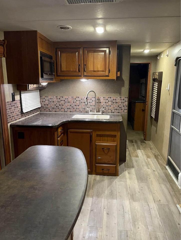 14730 S Bonanza Ave #NA - Photo 5 of 10