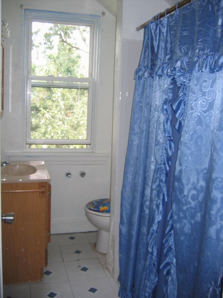 70 Glenbury St #NA - Photo 3 of 6