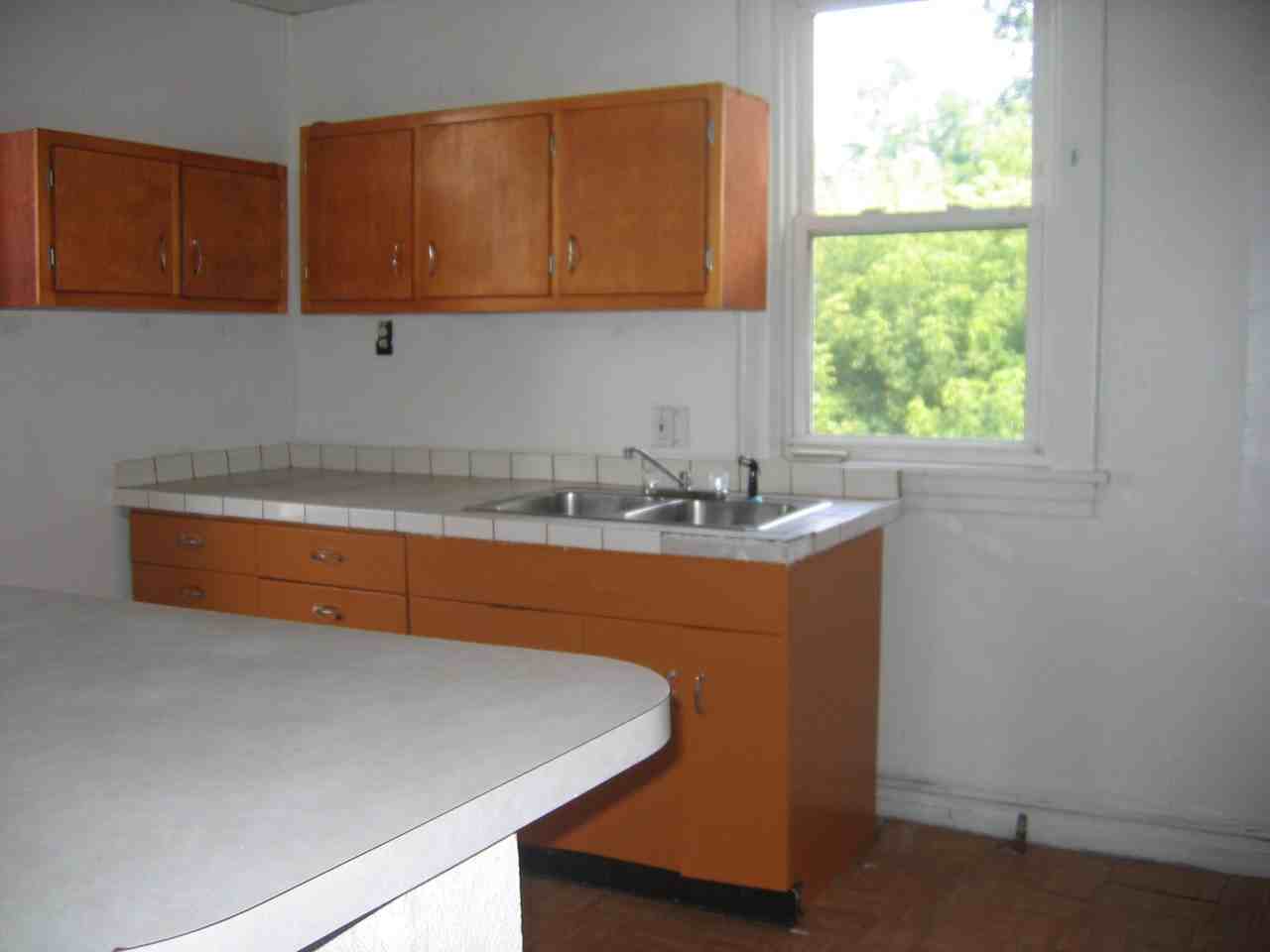 70 Glenbury St #NA - Photo 5 of 6