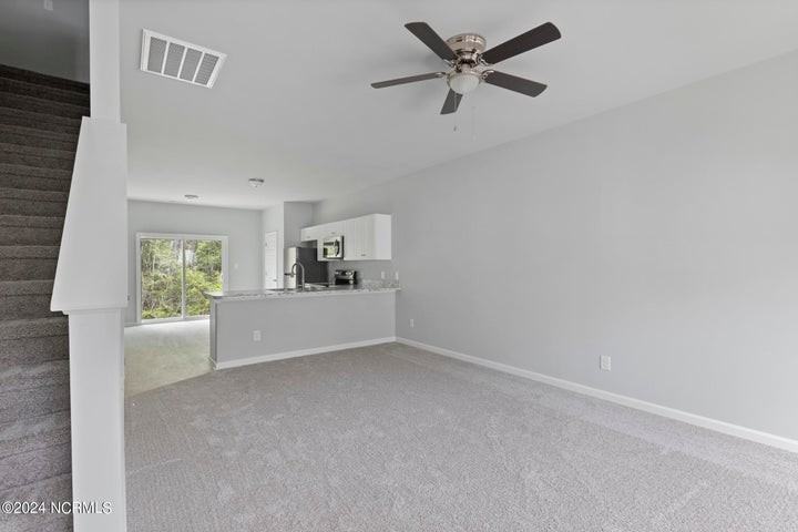 111 Buckhorn Ave - Photo 3 of 17