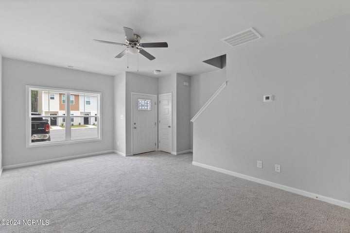 111 Buckhorn Ave - Photo 4 of 17