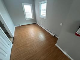 featured image of 129 S Park St #1