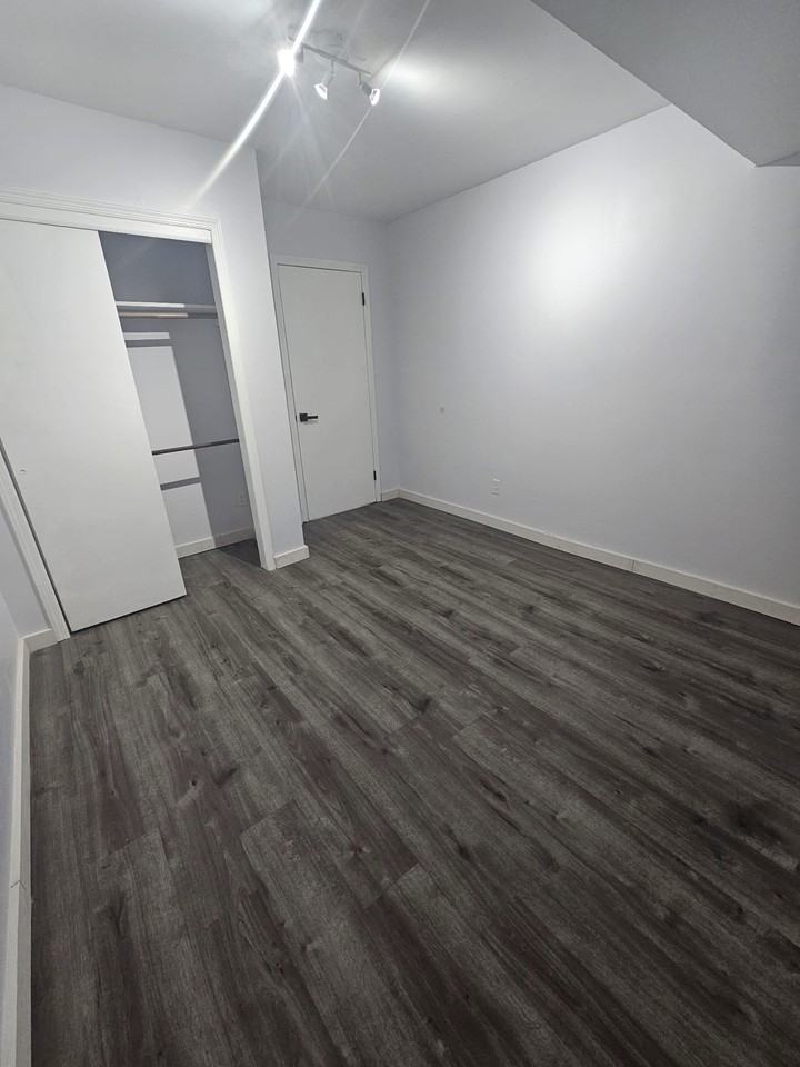 2519 Waverly Pl #NA - Photo 6 of 16