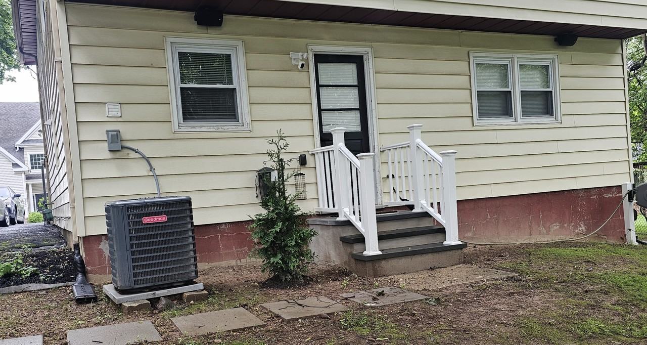 2519 Waverly Pl #NA - Photo 2 of 16