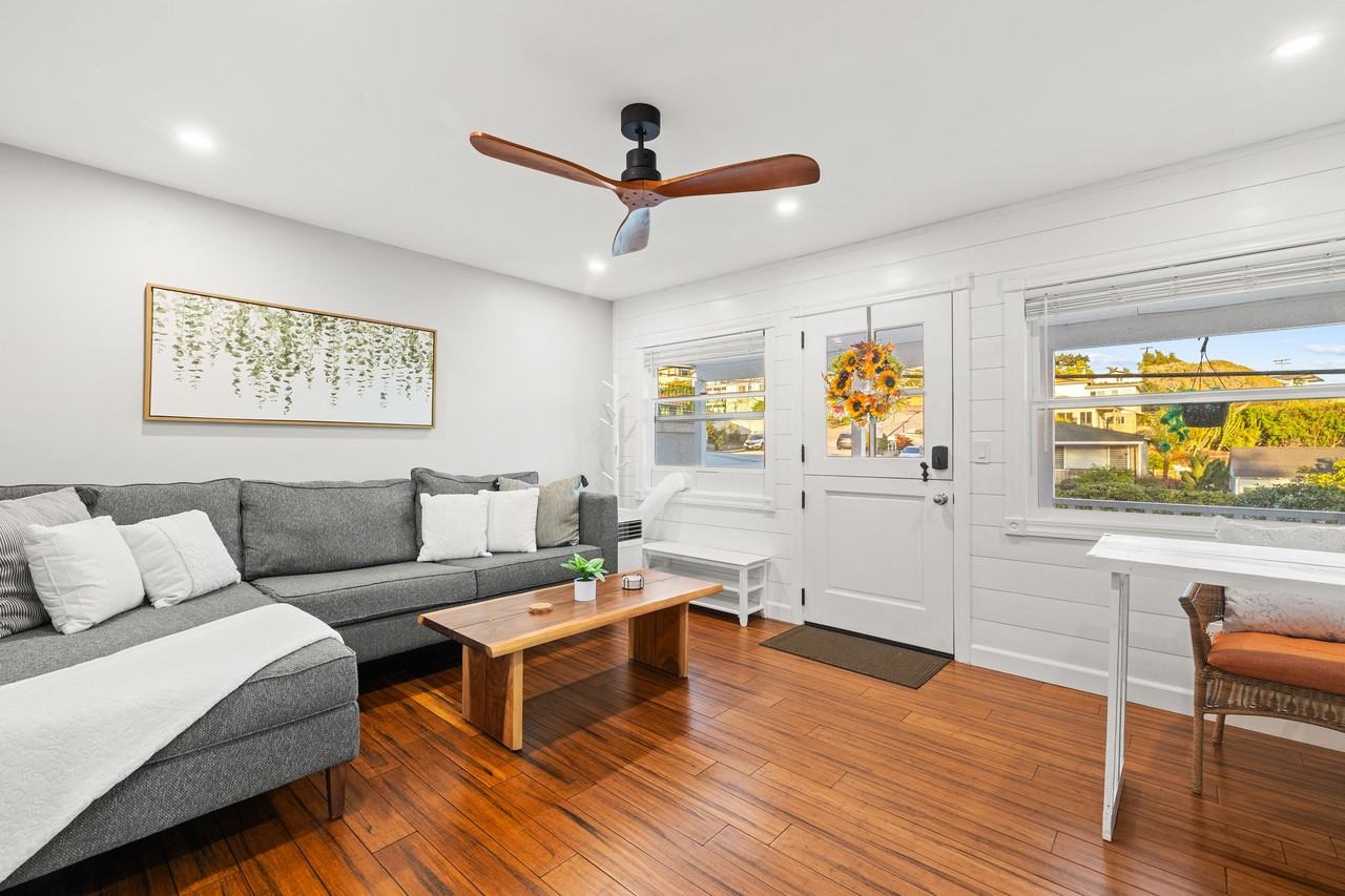 1326 Dorcas St #NA - Photo 2 of 39