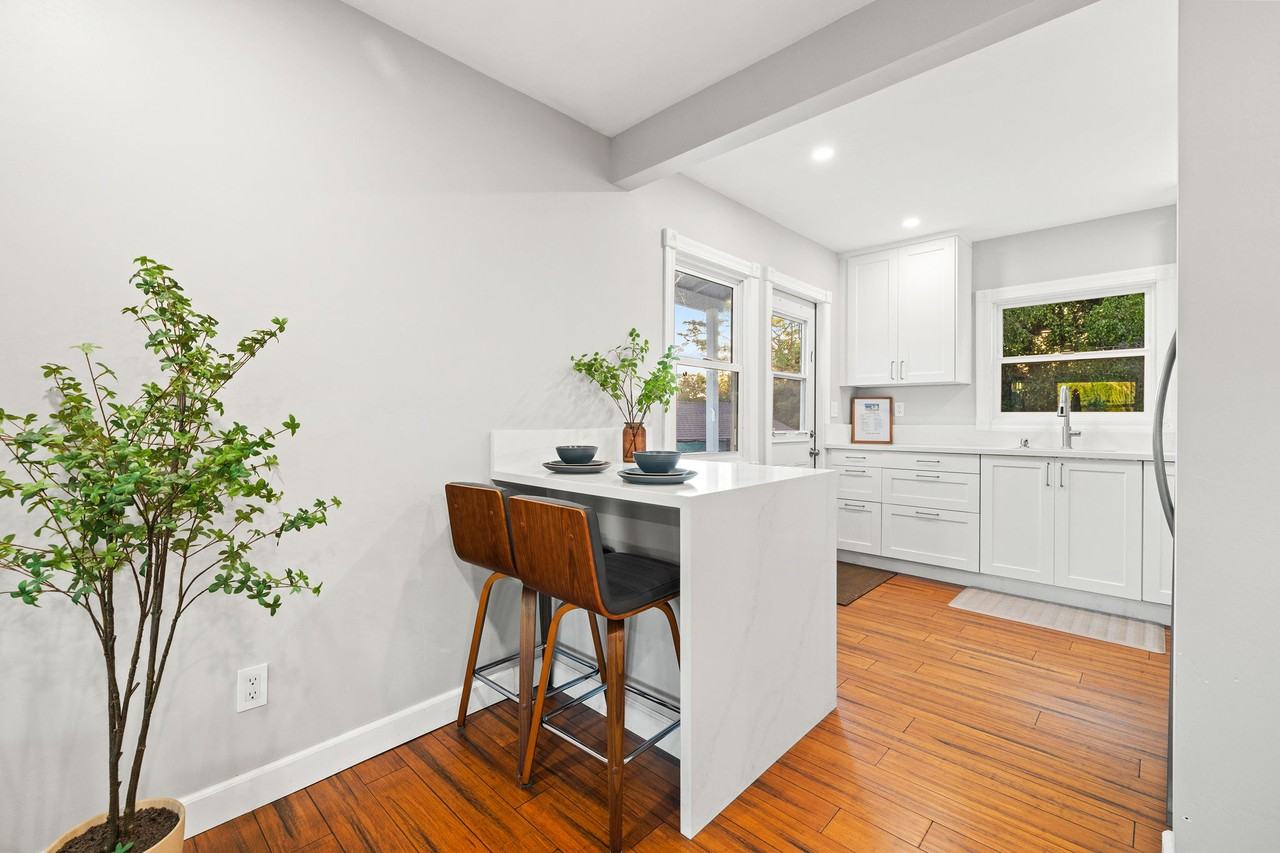 1326 Dorcas St #NA - Photo 4 of 39