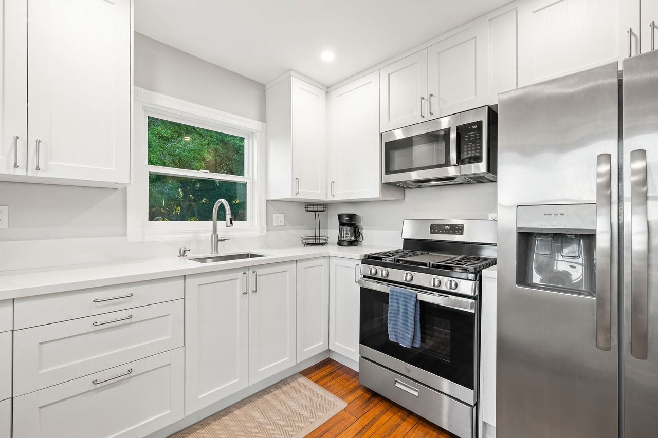 1326 Dorcas St #NA - Photo 5 of 39