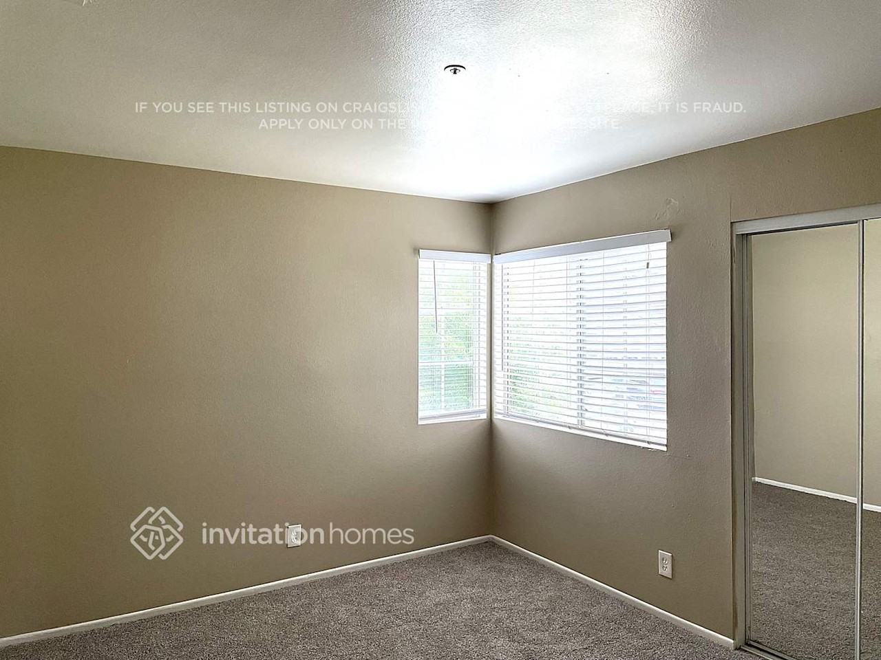 11484 Millpond Rd - Photo 7 of 12