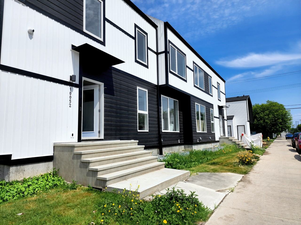 10050 115 Ave Nw Bsmt #10050BS - Photo 2 of 12