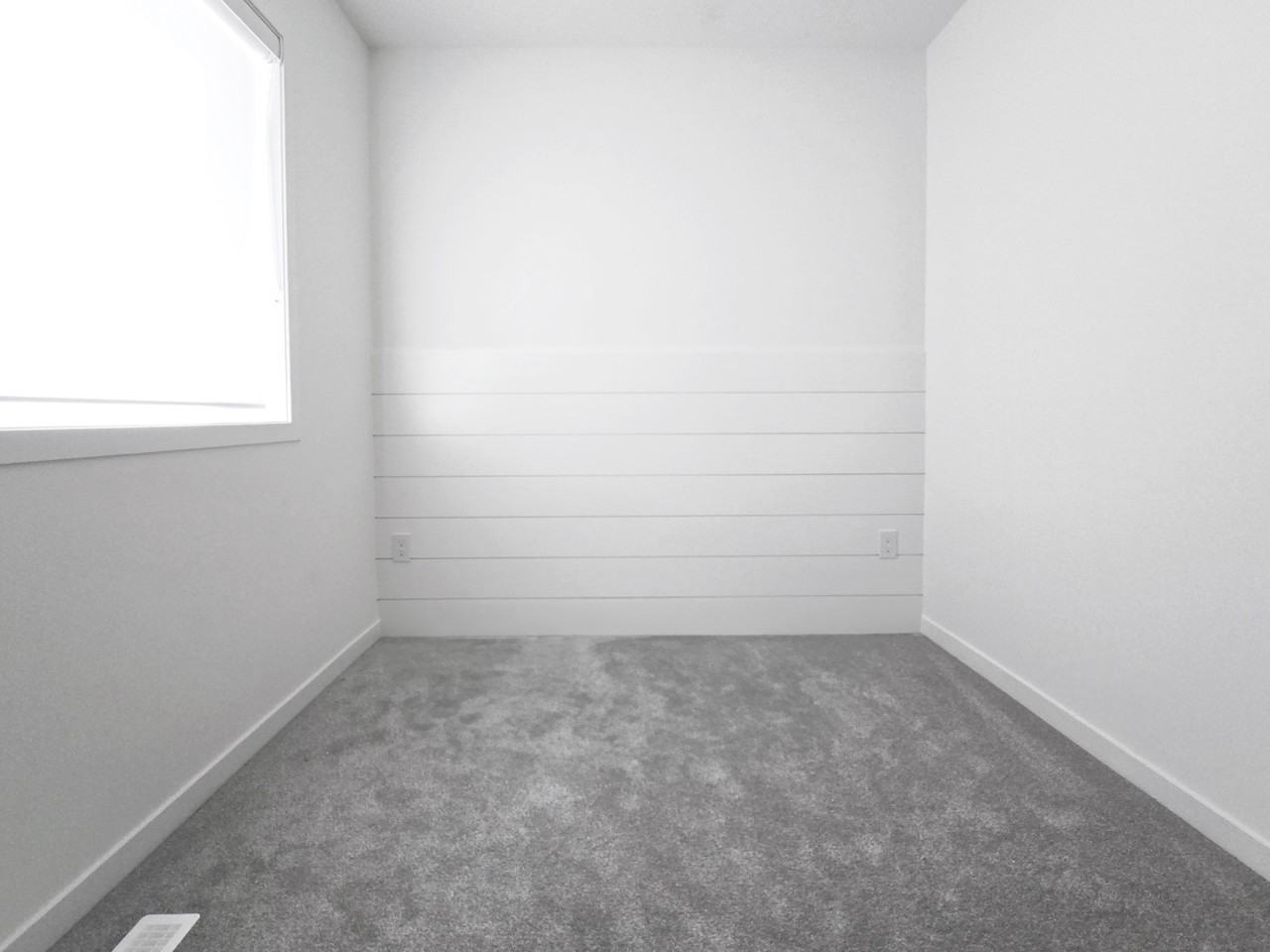 11919 55 Street NW - Photo 5 of 21