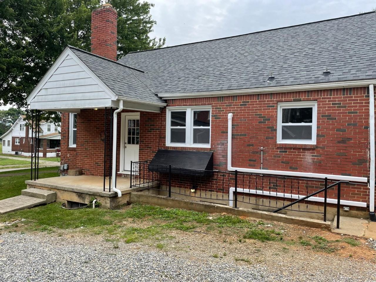 3652 Roundhill Ave NW - Photo 2 of 10