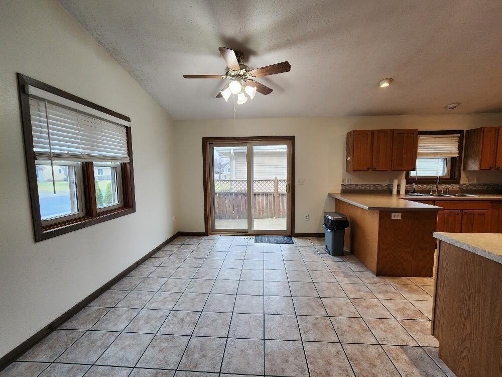 939 8th Ave N - Photo 6 of 20
