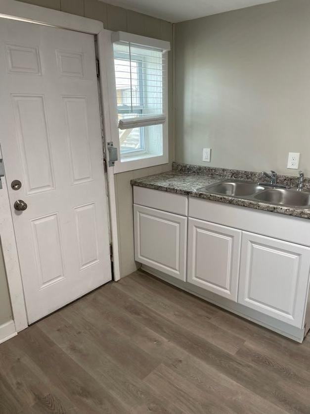 2610 E 23rd St - Photo 5 of 8