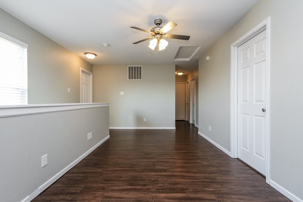 1410 Dowell St - Photo 7 of 15