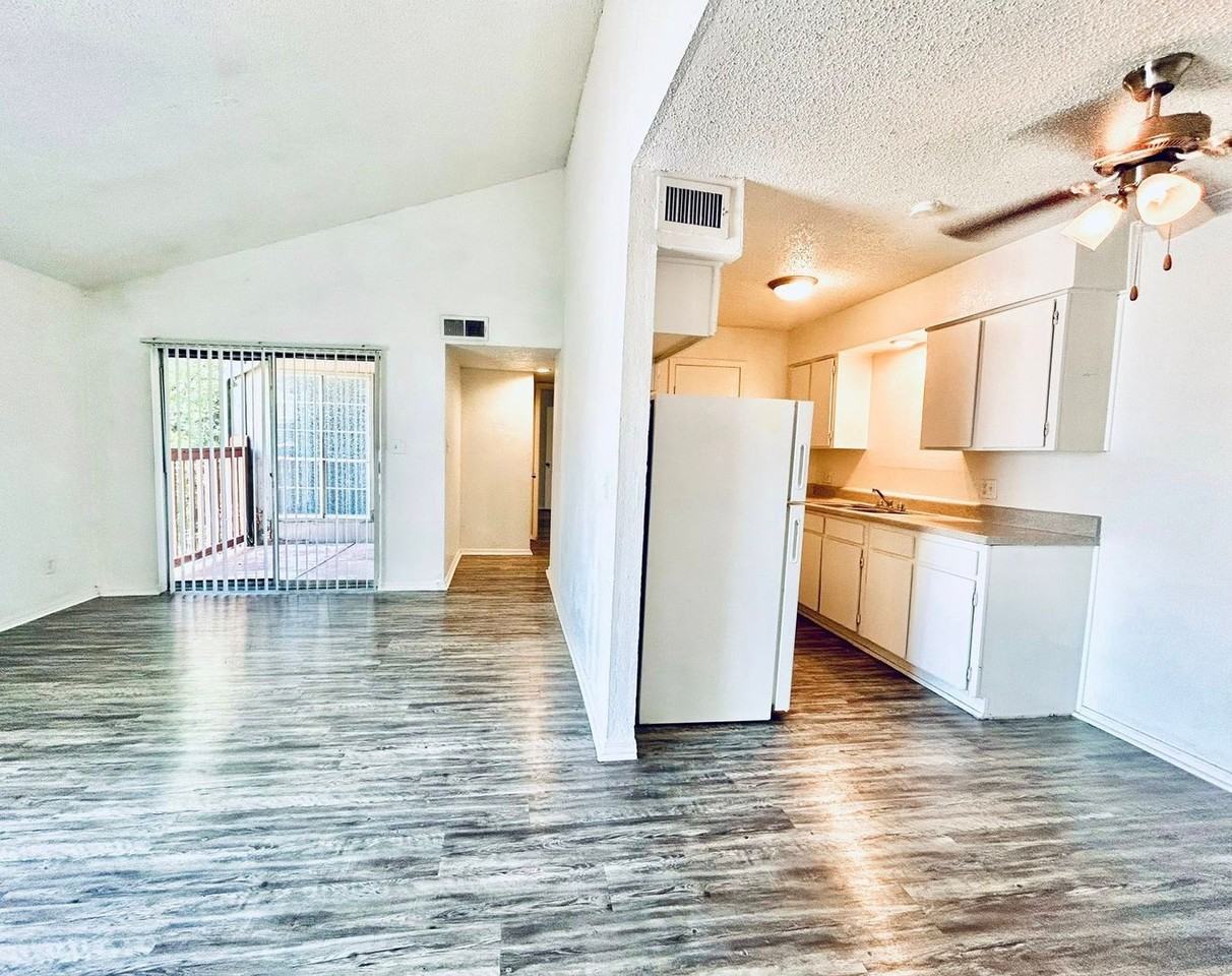 7524 NW 10th St. - Photo 2 of 36