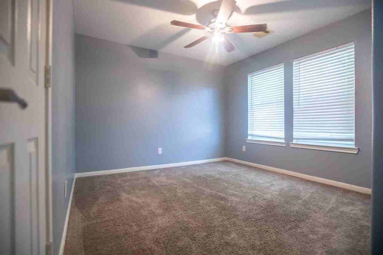 8405 Comal Street - Photo 7 of 16