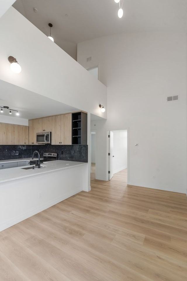 41 North Main Street - Photo 7 of 13