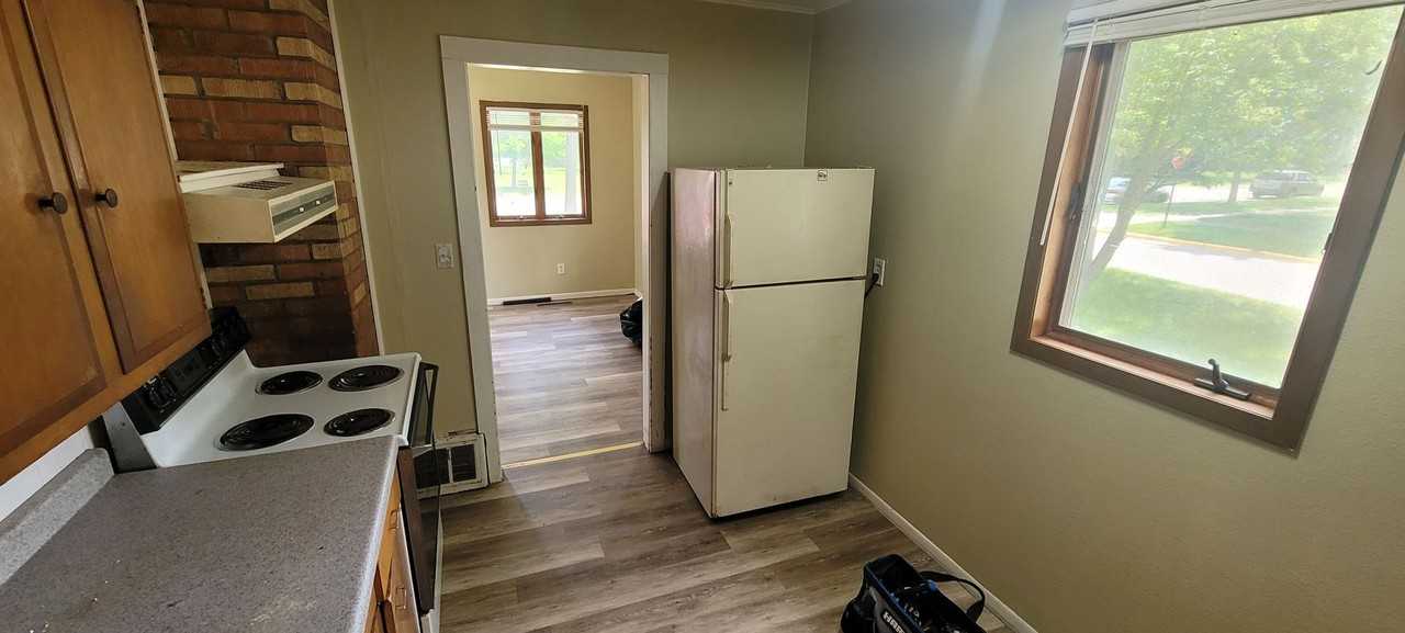 1203 America Ave Nw - Photo 3 of 8