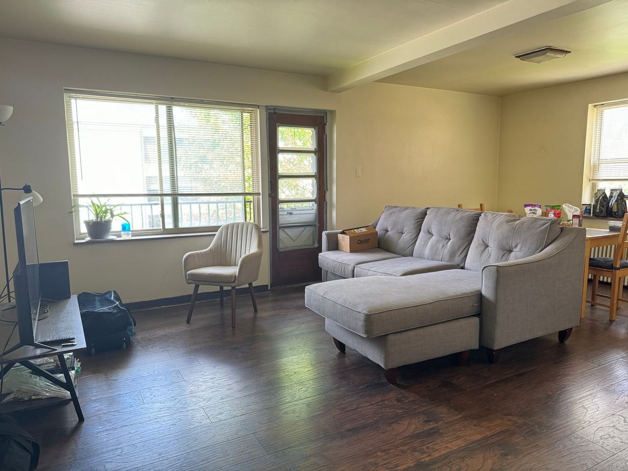 Claridge - Photo 2 of 12