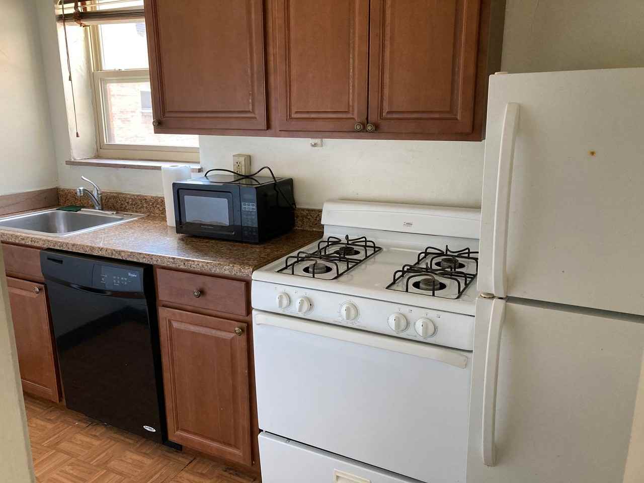 Claridge - Photo 7 of 12