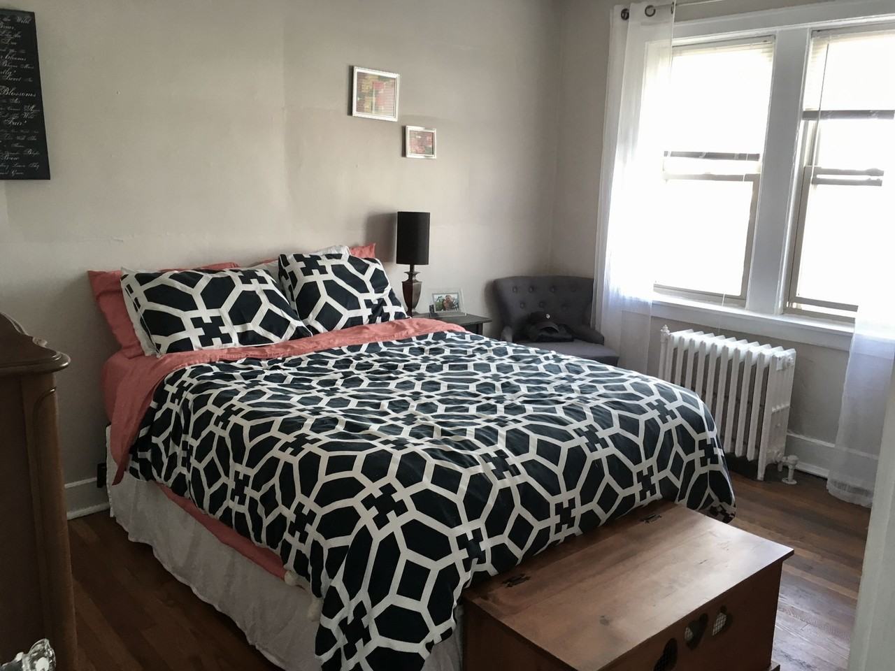 2720 Shady Avenue - Photo 4 of 5