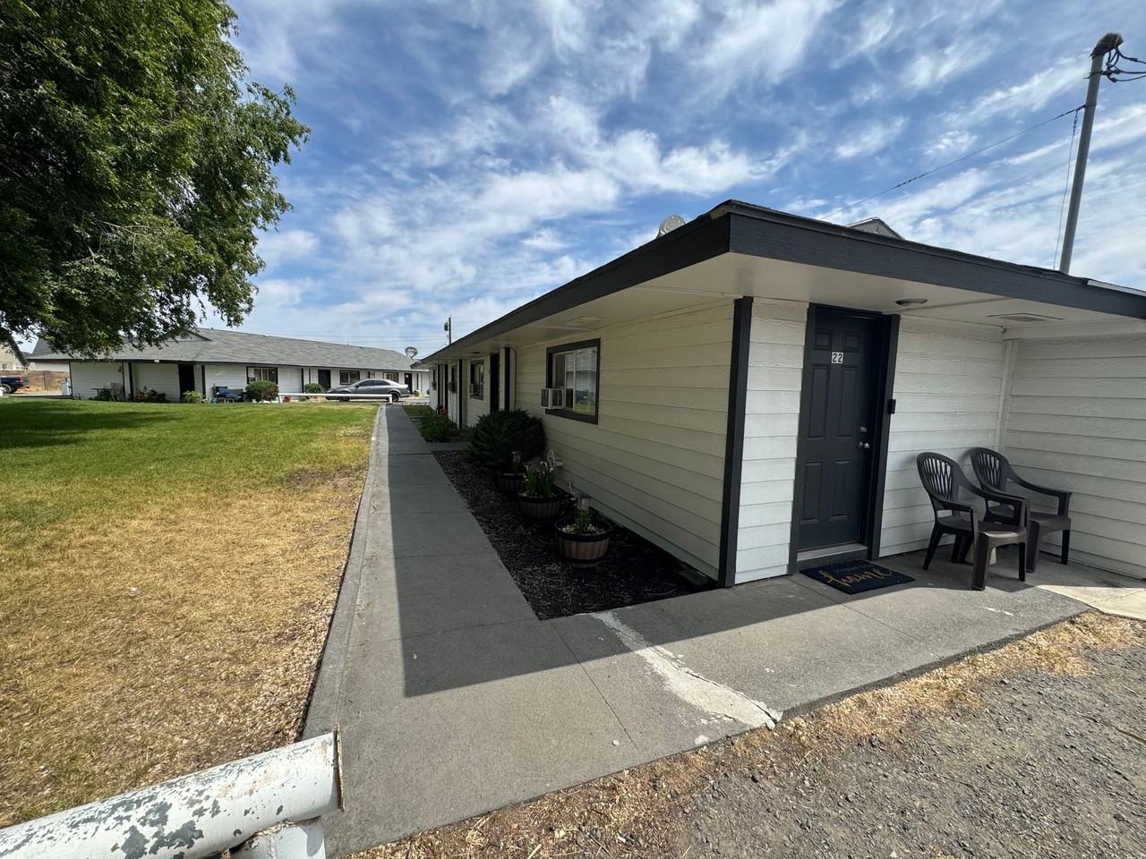 Cascade Valley Apartments - Photo 4 of 12