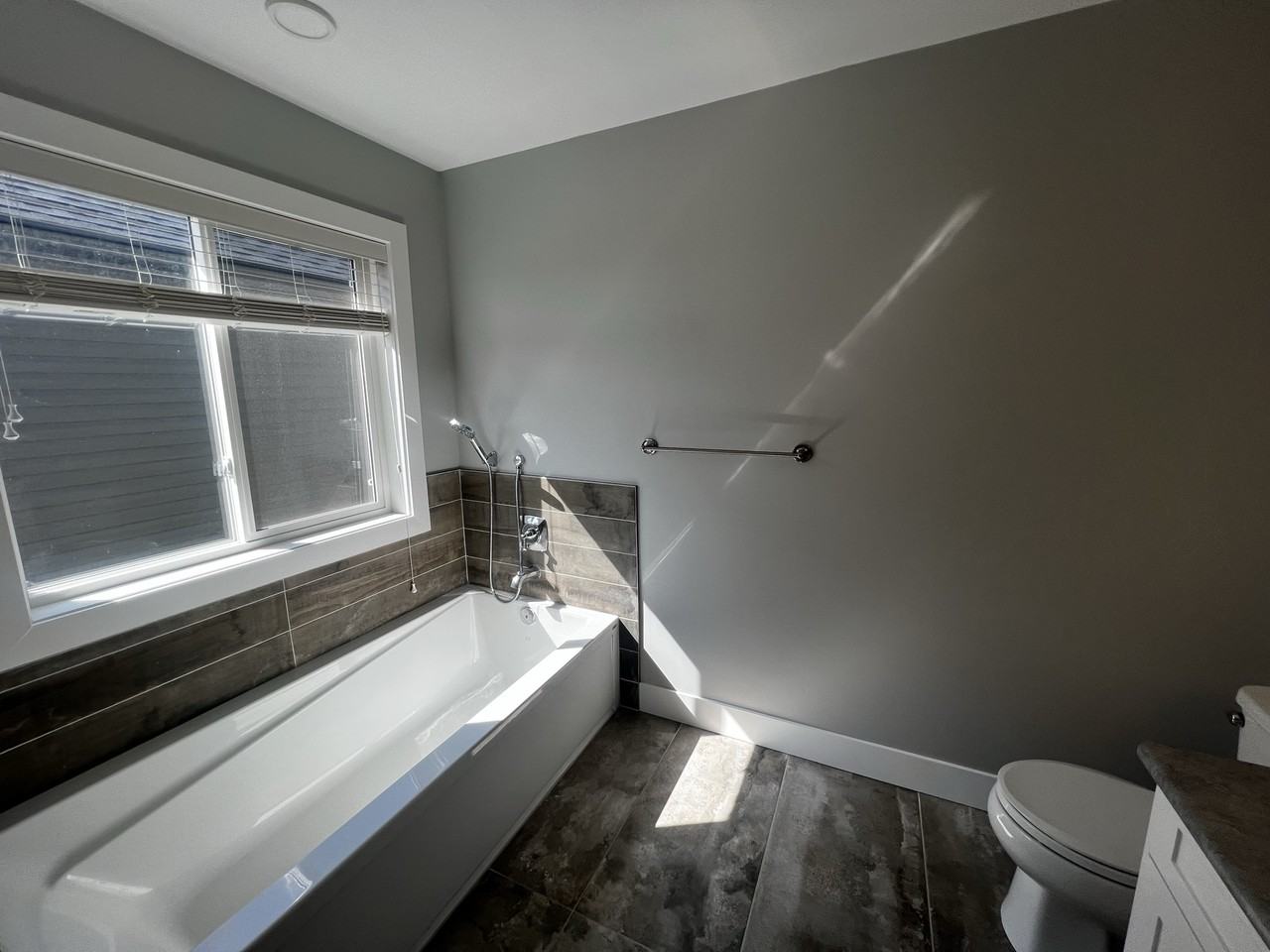 8623 82 St #8623 - Photo 4 of 32