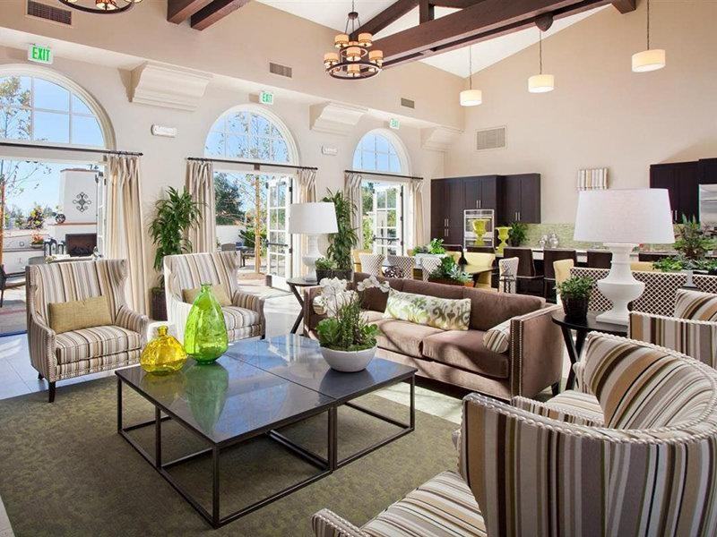 4914 Olive St - Photo 3 of 20