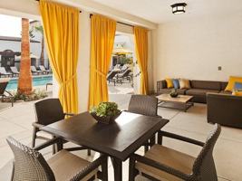 featured image of 4914 Olive St