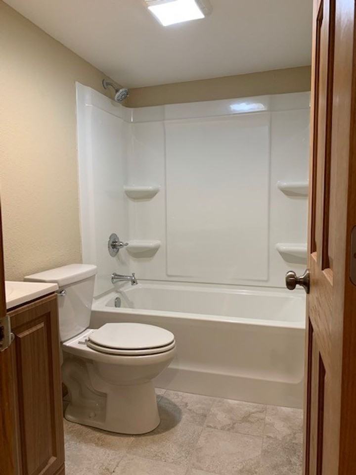 Cedar Pointe Apartments - Photo 5 of 13