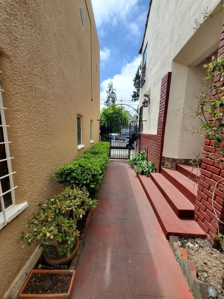 1445 Dwight Way #1451 - Photo 2 of 12