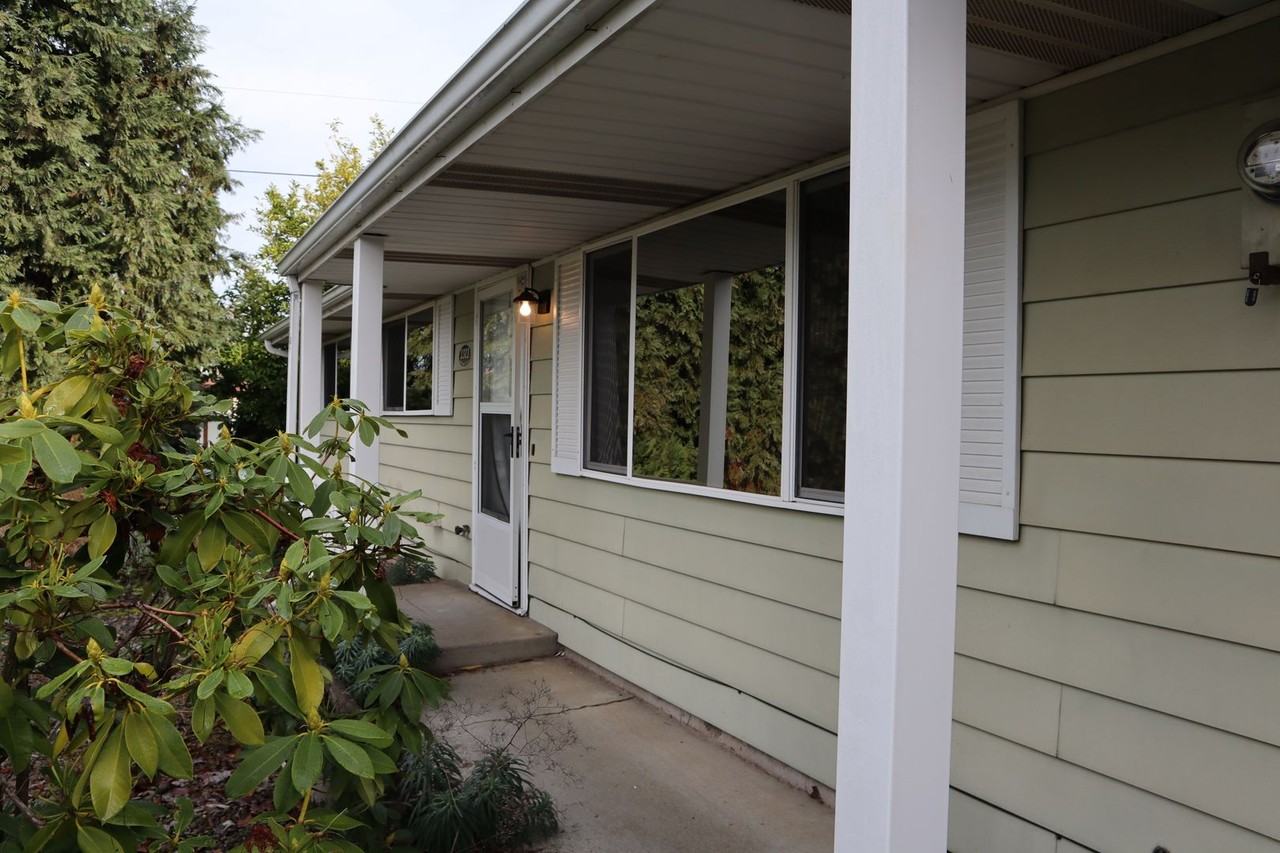 1311 Nw 52nd St - Photo 3 of 26